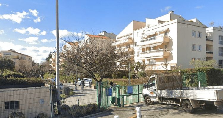 parking  à louer TOULON 83000