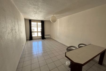 appartement 1 pièce à louer NIMES 30000 31 m²