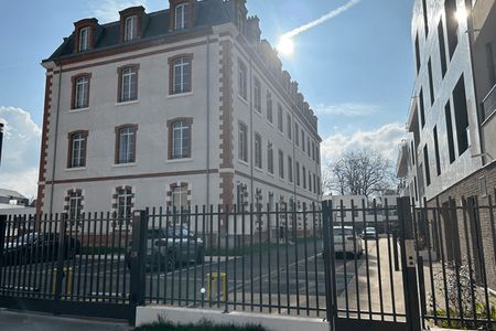 parking  à louer FONTAINEBLEAU 77300