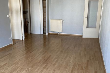 Vue n°2 Appartement 2 pièces T2 F2 à louer - Lizy Sur Ourcq (77440)