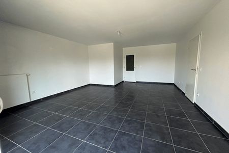 Vue n°3 Appartement 3 pièces T3 F3 à louer - Grenoble (38100)