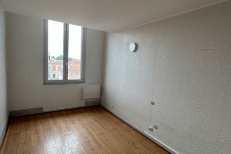 Vue n°3 Appartement 3 pièces T3 F3 à louer - Castelsarrasin (82100)