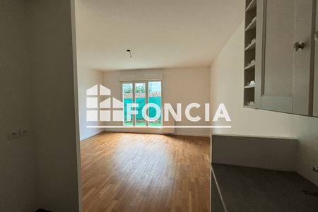 Vue n°2 Appartement 2 pièces T2 F2 à vendre - Puteaux (92800)