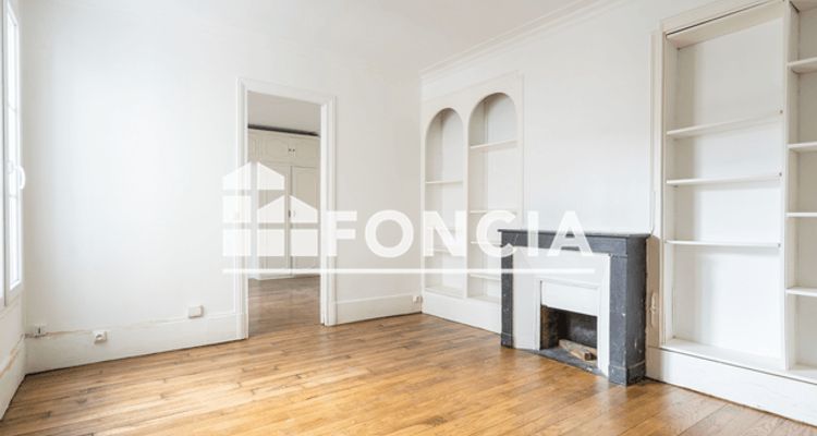 Vue n°1 Appartement 2 pièces à vendre - PARIS 11ème (75011) - 42 m²