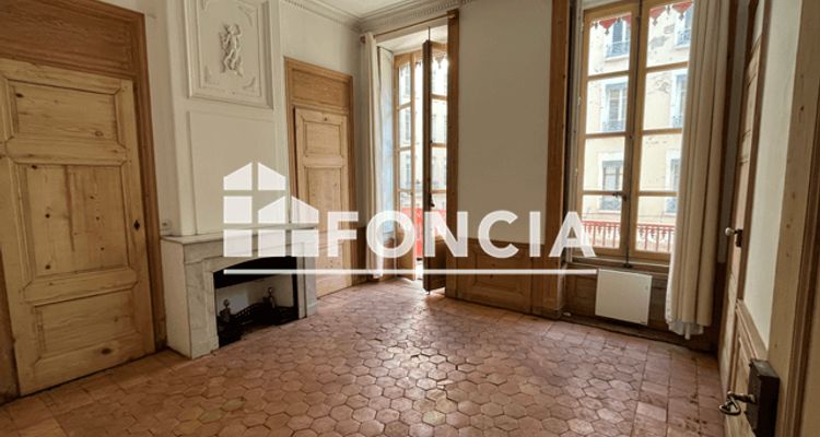 Vue n°1 Appartement 2 pièces à vendre - Lyon 7ᵉ (69007) 340 000 €
