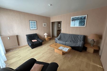 Vue n°3 Appartement 3 pièces T3 F3 à louer - Reims (51100)