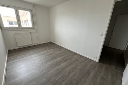 appartement 2 pièces à louer MONTIGNY LE BRETONNEUX 78180 52.8 m²