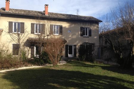 maison 6 pièces à louer VIF 38450