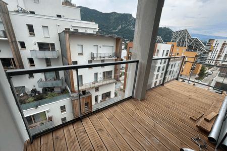 Vue n°3 Appartement 3 pièces T3 F3 à louer - Grenoble (38000)
