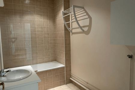 Vue n°3 Appartement 4 pièces T4 F4 à louer - Grenoble (38000)