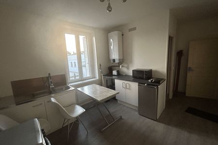 appartement-meuble 2 pièces à louer LE PEAGE DE ROUSSILLON 38550 27 m²