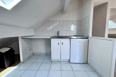 Vue n°3 Appartement 2 pièces T2 F2 à louer - Nanterre (92000)