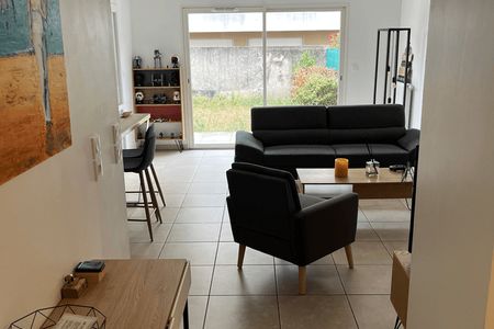 Vue n°3 Appartement meublé 3 pièces T3 F3 à louer - Montelimar (26200)