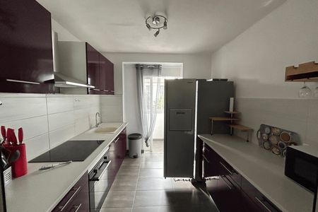 Vue n°3 Appartement meublé 3 pièces T3 F3 à louer - Orange (84100)