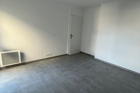 Vue n°2 Appartement 3 pièces T3 F3 à louer - Cagnes Sur Mer (06800)