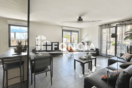 Vue n°2 Appartement 3 pièces T3 F3 à vendre - Hyères (83400)