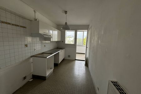 appartement 4 pièces à louer TOULON 83000