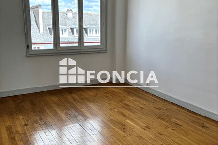 Vue n°2 Appartement 4 pièces T4 F4 à vendre - Lorient (56100)