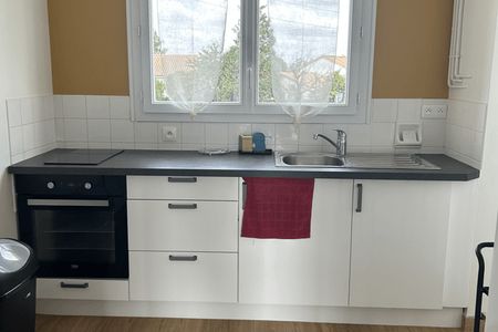 Vue n°3 Appartement meublé 3 pièces T3 F3 à louer - Niort (79000)