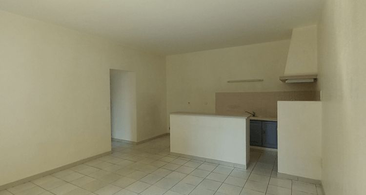 Vue n°1 Appartement 2 pièces T2 F2 à louer - Nimes (30000)