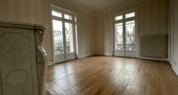 Vue n°1 Appartement 4 pièces à louer - Dijon (21000) 890 €/mois cc