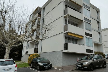 Vue n°3 Appartement 4 pièces T4 F4 à louer - Marseille 13ᵉ (13013)
