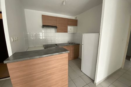 Vue n°3 Appartement 3 pièces T3 F3 à louer - Lormont (33310)