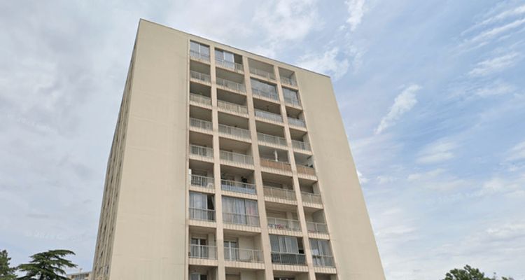 Vue n°1 Parking à louer - Bourg-les-valence (26500)