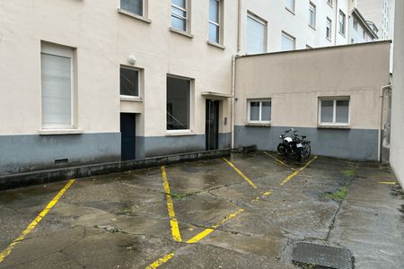 Vue n°2 Parking à louer - Villeurbanne (69100)