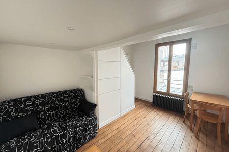 Vue n°3 Appartement meublé 2 pièces T2 F2 à louer - Paris 18ᵉ (75018)