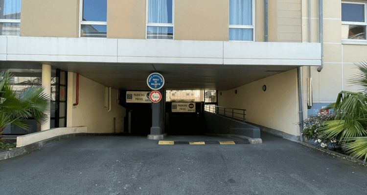 parking  à louer BORDEAUX 33000