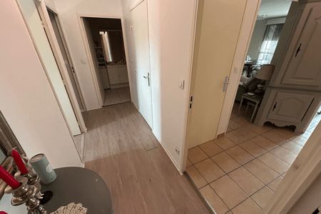 Vue n°2 Appartement 4 pièces T4 F4 à louer - Meximieux (01800)