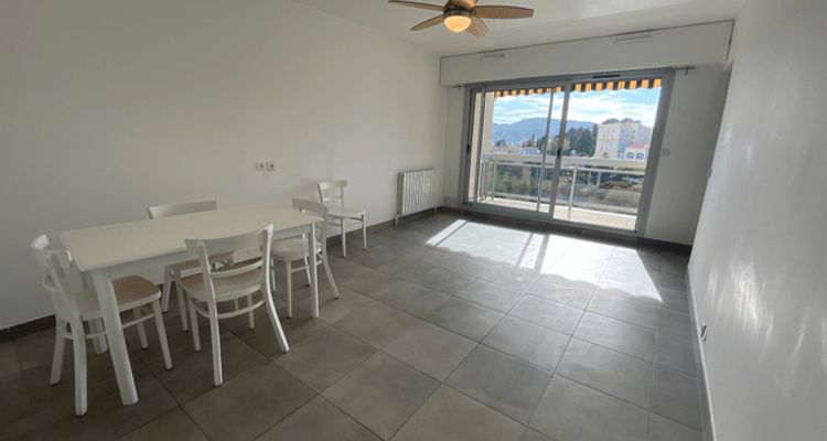 appartement-meuble 3 pièces à louer HYERES 83400 56.2 m²