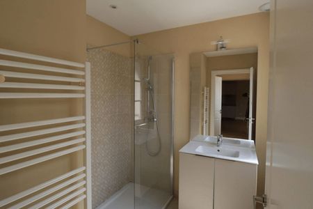 appartement 3 pièces à louer NIMES 30000 55.1 m²