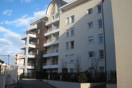 appartement 3 pièces à louer LA ROCHE SUR FORON 74800 75 m²