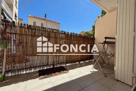 Vue n°2 Appartement 3 pièces T3 F3 à vendre - Toulon (83200)