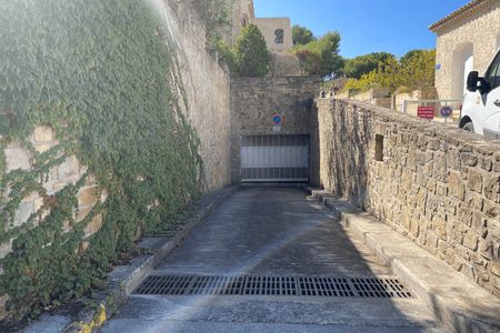 Vue n°3 Parking à louer - Saint Cyr Sur Mer (83270)