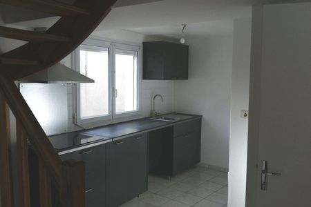 Vue n°3 Appartement 3 pièces T3 F3 à louer - Saint Laurent De La Plaine (49290)