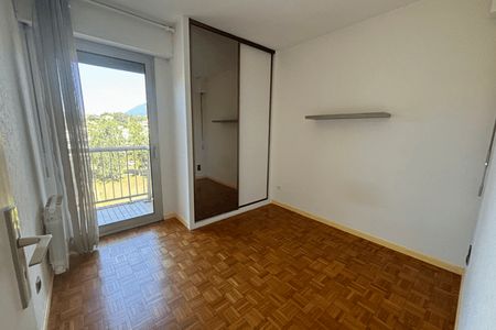 Vue n°3 Appartement 3 pièces T3 F3 à louer - Annecy Le Vieux (74940)