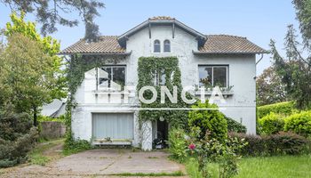 maison 5 pièces à vendre PONTACQ 64530 194 m²