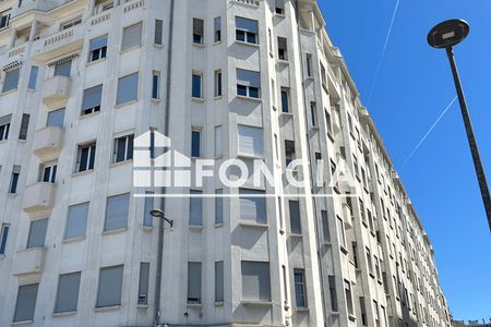 Vue n°3 Appartement 3 pièces T3 F3 à vendre - Marseille 7ᵉ (13007)