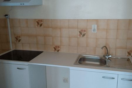 Vue n°3 Appartement 2 pièces T2 F2 à louer - Agen (47000)