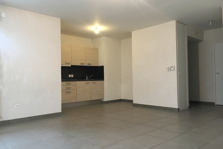 Vue n°2 Appartement 3 pièces T3 F3 à louer - Aix Les Bains (73100)