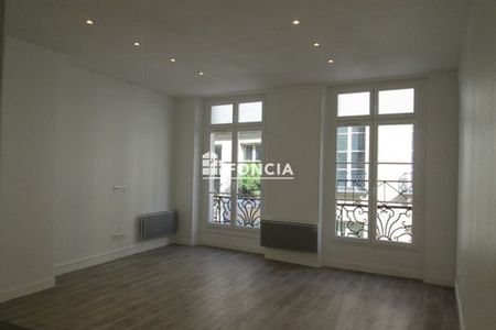 appartement 3 pièces à louer PARIS 1ᵉʳ 75001 64.5 m²