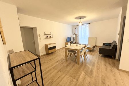 Vue n°2 Appartement meublé 3 pièces T3 F3 à louer - Tournon Sur Rhone (07300)