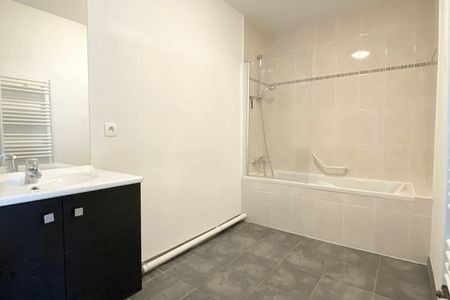 Vue n°2 Appartement 3 pièces T3 F3 à louer - Metz (57000)