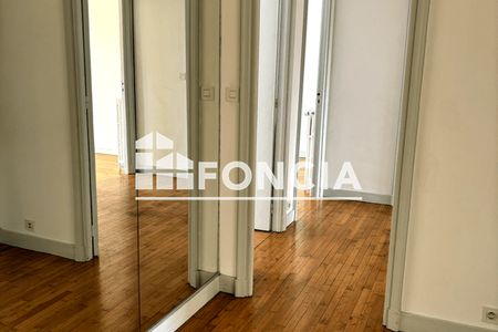 Vue n°3 Appartement 4 pièces T4 F4 à vendre - Lorient (56100)