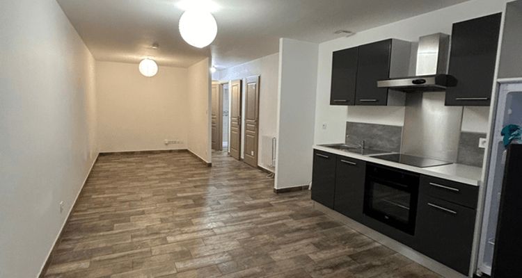 Vue n°1 Appartement 3 pièces T3 F3 à louer - Gardanne (13120)