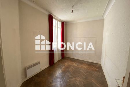 Vue n°3 Appartement 2 pièces à vendre - NICE (06100) - 37 m²