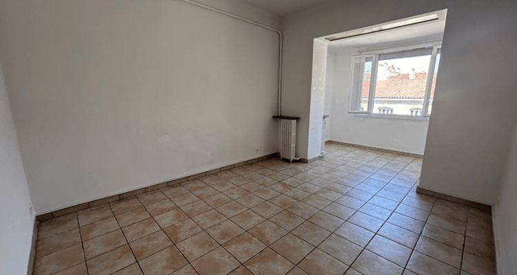 Vue n°1 Appartement 4 pièces T4 F4 à louer - Marseille 1ᵉʳ (13001)